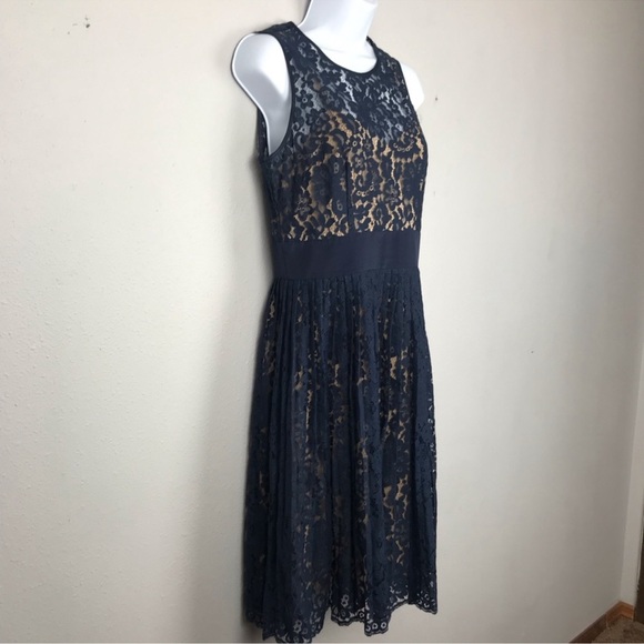 NWOT Eliza J Navy Lace Dress with Pleated Skirt Size 6 - Picture 3 of 8